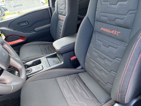 New 2026 Nissan Frontier PRO-4X w/ Pro-4x Convenience Package image 15