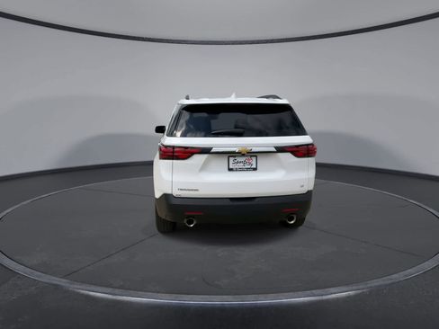 Used 2023 Chevrolet Traverse LT FWD image 7