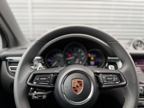 New 2026 Porsche Macan image 18