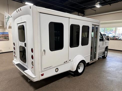 Used 2015 Ford E-350 and Econoline 350 Super Duty image 15