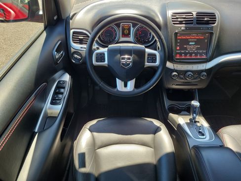 Used 2017 Dodge Journey GT w/ Driver Convenience Group FWD image 12