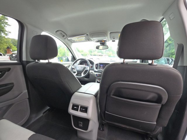 Used 2022 GMC Terrain SLE w/ Driver Convenience Package FWD image 18