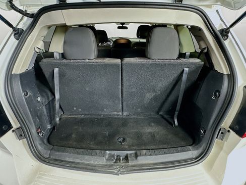 Used 2017 Dodge Journey SXT w/ Comfort/Convenience Group FWD image 27