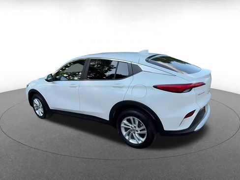 Used 2025 Buick Envista Preferred FWD image 8