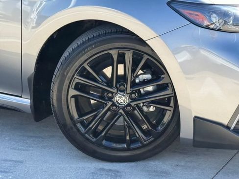 Used 2025 Toyota Camry SE w/ Convenience Package FWD image 2