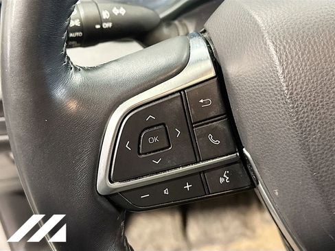 Used 2020 Toyota Highlander XLE image 12