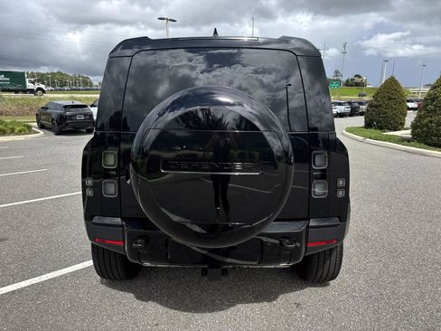 New 2026 Land Rover Defender 110 S AWD/4WD image 5