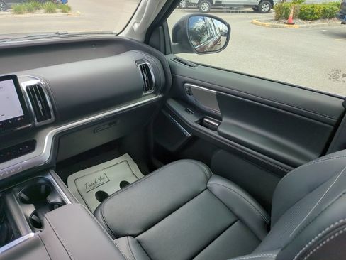 New 2027 Ford Expedition Max Platinum w/ Driver's Package AWD/4WD image 17