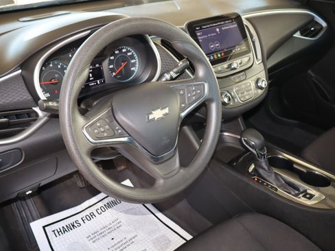 Used 2023 Chevrolet Malibu LT FWD image 19