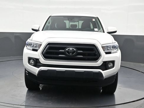 Used 2022 Toyota Tacoma SR5 RWD image 9