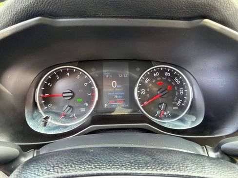 Used 2019 Toyota RAV4 XLE Premium w/ Cold Weather Package AWD/4WD image 9