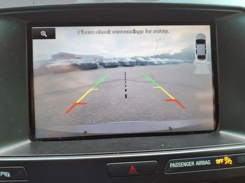 Used 2016 Ford Explorer XLT w/ Equipment Group 202A AWD/4WD image 26