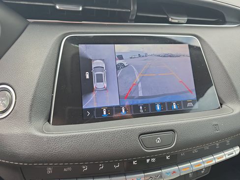 Used 2019 Cadillac XT4 Premium Luxury image 23