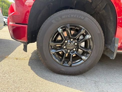 Used 2025 Chevrolet Silverado 1500 RST w/ Convenience Package II AWD/4WD image 29