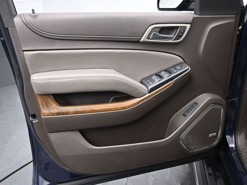 Used 2020 GMC Yukon XL Denali w/ Enhanced Security Package image 29