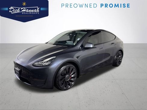 Used 2020 Tesla Model Y Long Range image 1