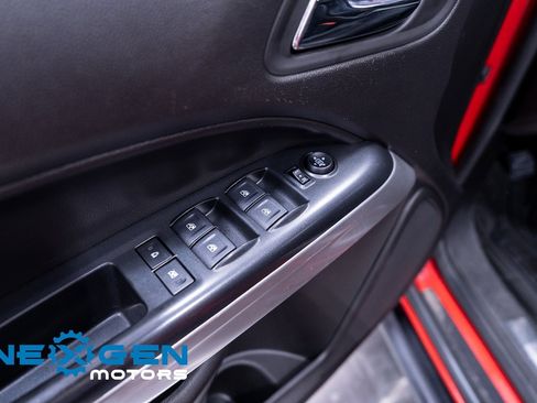 Used 2018 Chevrolet Colorado ZR2 image 21