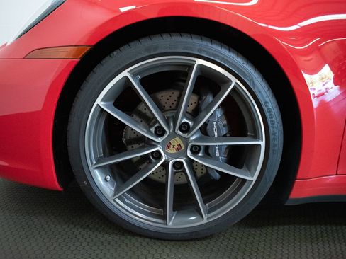 Certified 2023 Porsche 911 Carrera RWD image 19