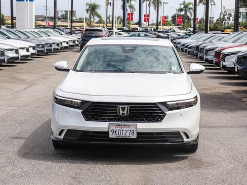 Used 2024 Honda Accord EX-L image 2
