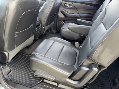 Used 2019 Chevrolet Traverse RS image 26