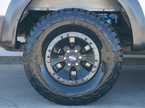 Used 2017 Ford F150 Raptor w/ Equipment Group 802A Luxury image 3