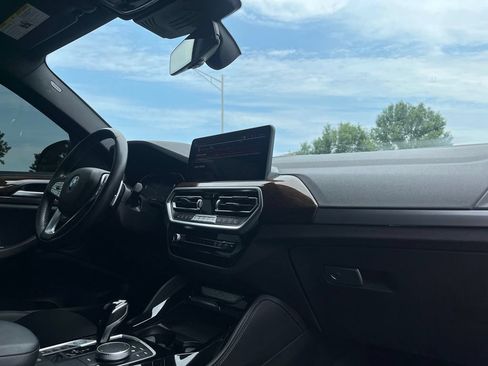 Used 2024 BMW X4 xDrive30i w/ Parking Assistance Package AWD/4WD image 29