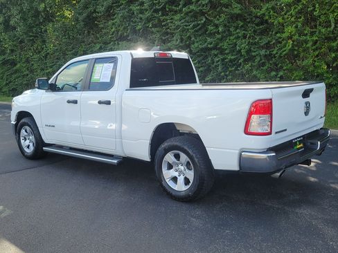 Used 2023 RAM 1500 Big Horn AWD/4WD image 3