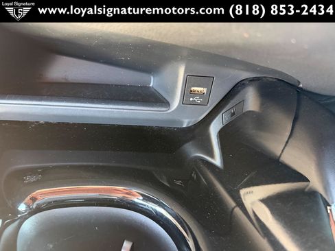 Used 2020 Toyota C-HR Limited FWD image 23
