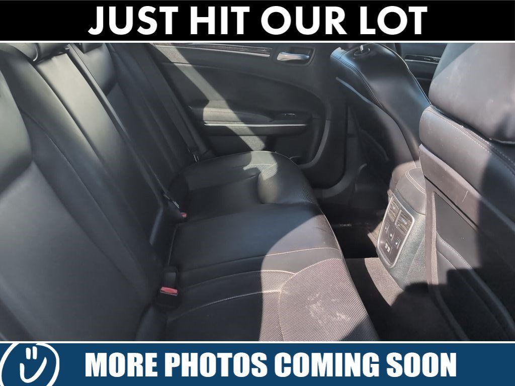 Used 2015 Chrysler 300 C RWD image 6