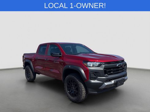 Used 2024 Chevrolet Colorado Trail Boss w/ Advanced Trailering Package AWD/4WD image 8