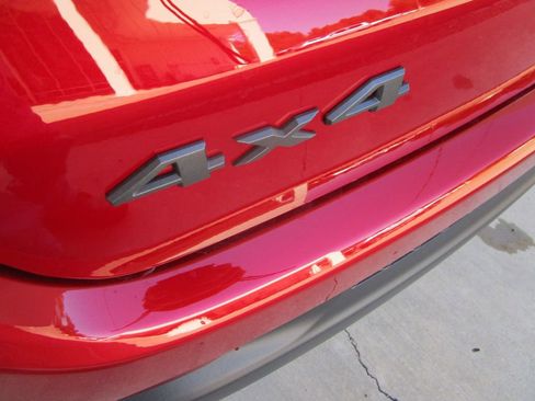 New 2026 Jeep Compass Latitude image 10