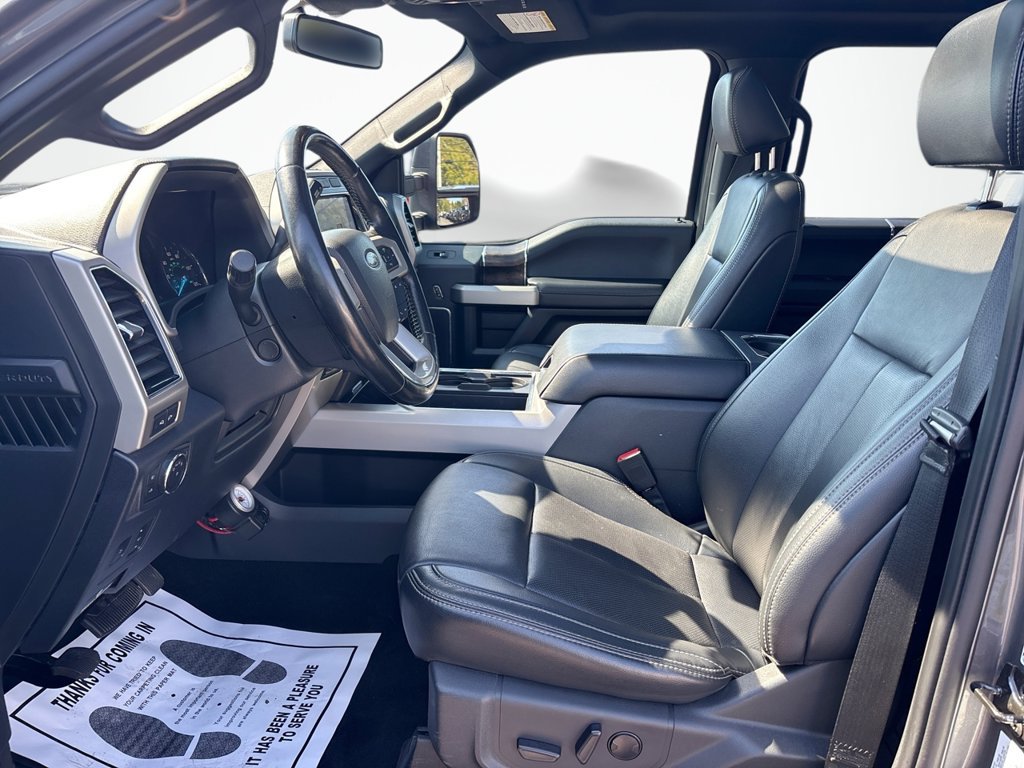Used 2022 Ford F250 Lariat w/ Black Appearance Package AWD/4WD image 26