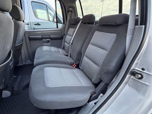 Used 2003 Ford Explorer Sport Trac XLT image 31