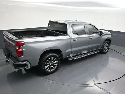 Used 2025 Chevrolet Silverado 1500 LT RWD image 19