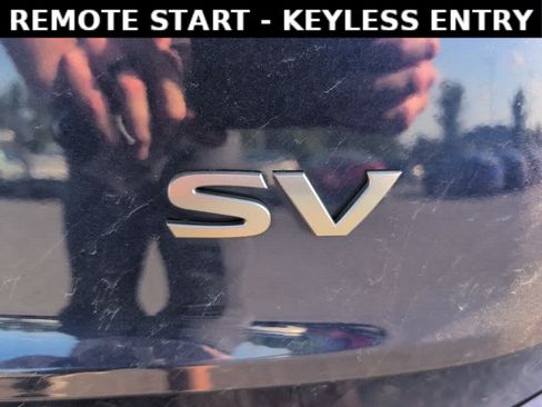 Used 2024 Nissan Rogue SV FWD image 6