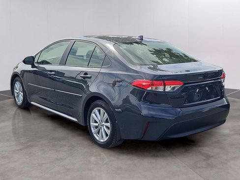 Used 2023 Toyota Corolla LE w/ LE Convenience Package FWD image 6