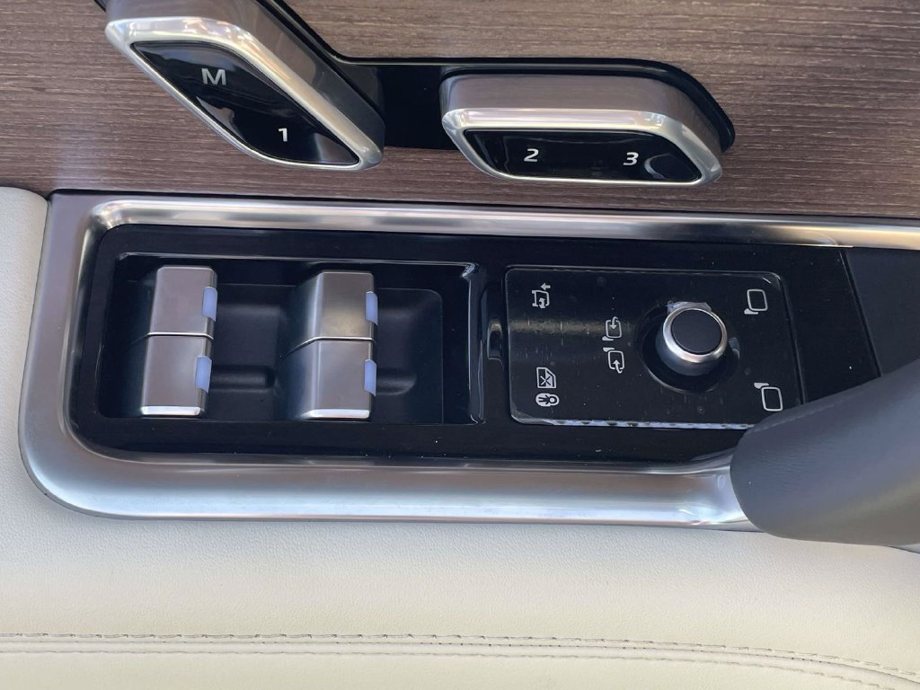 New 2026 Land Rover Range Rover SE AWD/4WD image 26