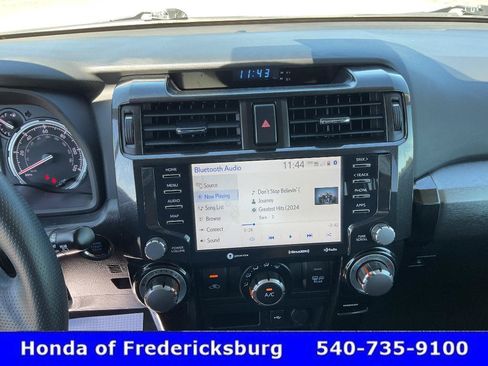 Used 2021 Toyota 4Runner TRD Off-Road Premium w/ Moonroof Package AWD/4WD image 34