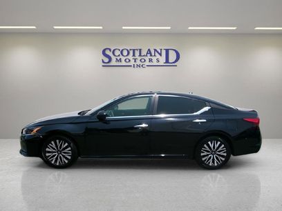 Used 2024 Nissan Altima 2.5 SV