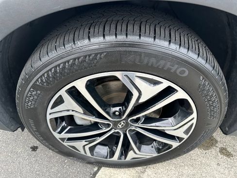 Used 2019 Hyundai Santa Fe Limited AWD/4WD image 27