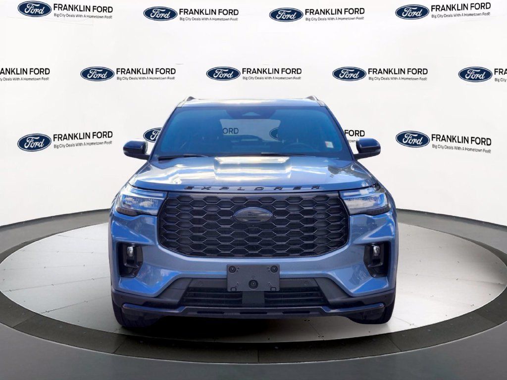 Certified 2025 Ford Explorer ST-Line w/ Premium Package AWD/4WD image 8