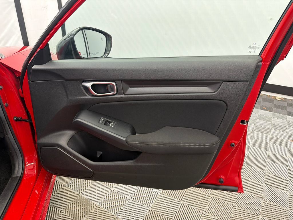 Used 2025 Honda Civic Sport image 14