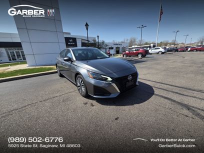 Used 2024 Nissan Altima 2.5 SV