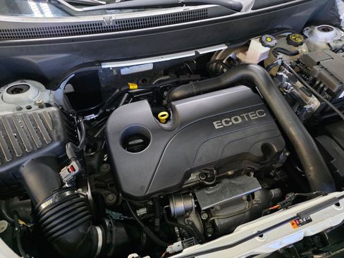 Used 2022 Chevrolet Equinox LS FWD image 37