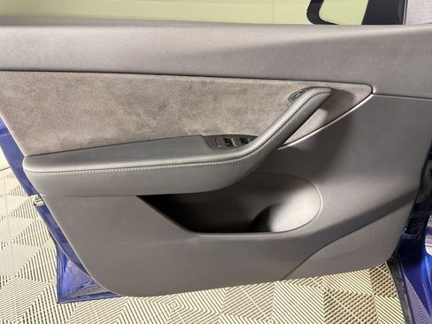Used 2022 Tesla Model Y Performance AWD/4WD image 21