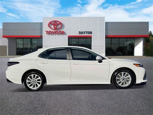 Certified 2021 Toyota Camry LE image 6