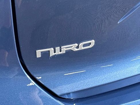 Certified 2023 Kia Niro Wind FWD image 25