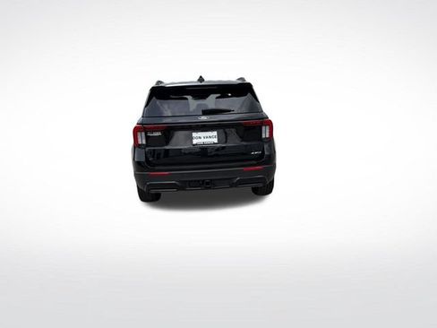 Used 2025 Ford Explorer ST-Line w/ ST-Line Street Pack AWD/4WD image 4