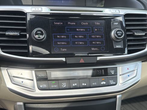 Used 2015 Honda Accord EX-L image 8