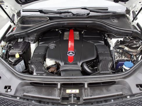 Used 2018 Mercedes-Benz GLE 43 AMG 4MATIC image 10